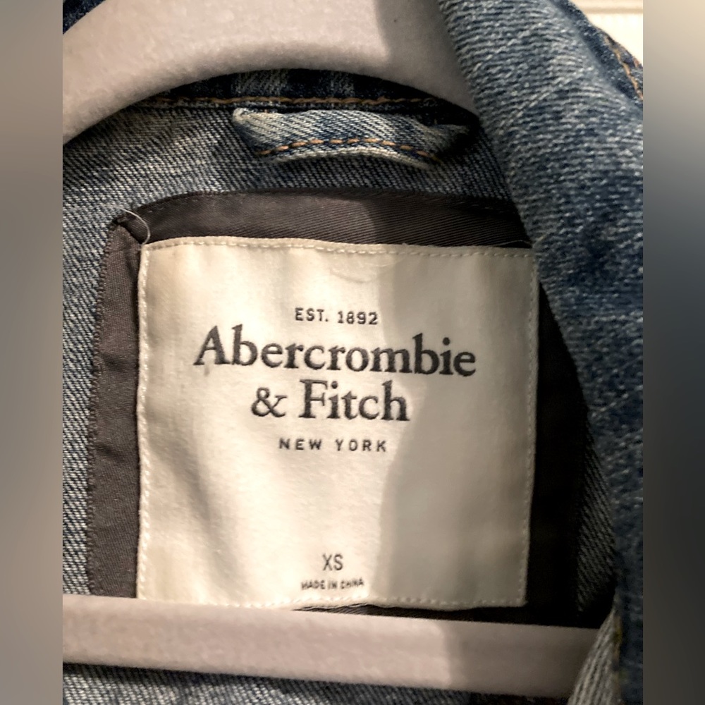 Denim jacket - Picture 3 of 3